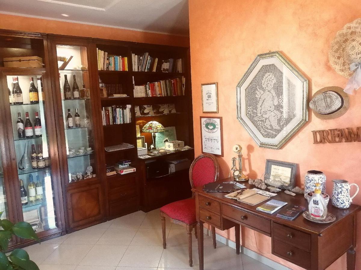 Domus Langhe B&B Treiso Esterno foto