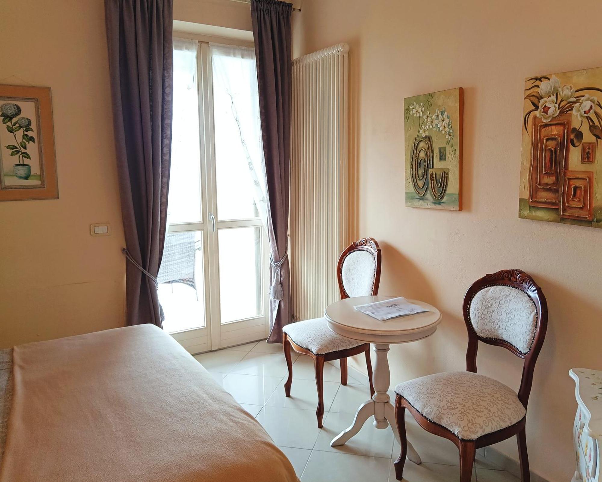 Domus Langhe B&B Treiso Esterno foto