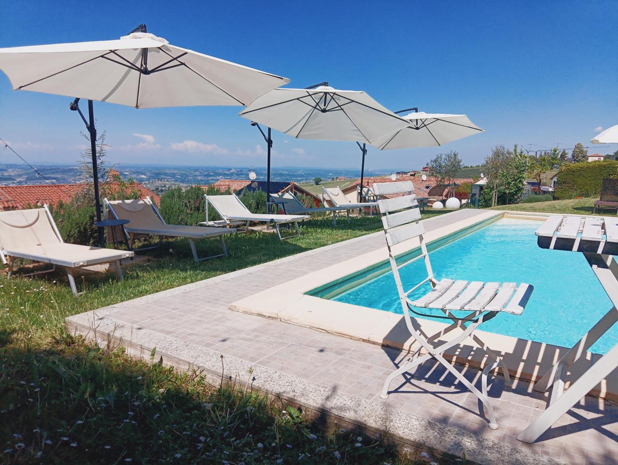 Domus Langhe B&B Treiso Esterno foto