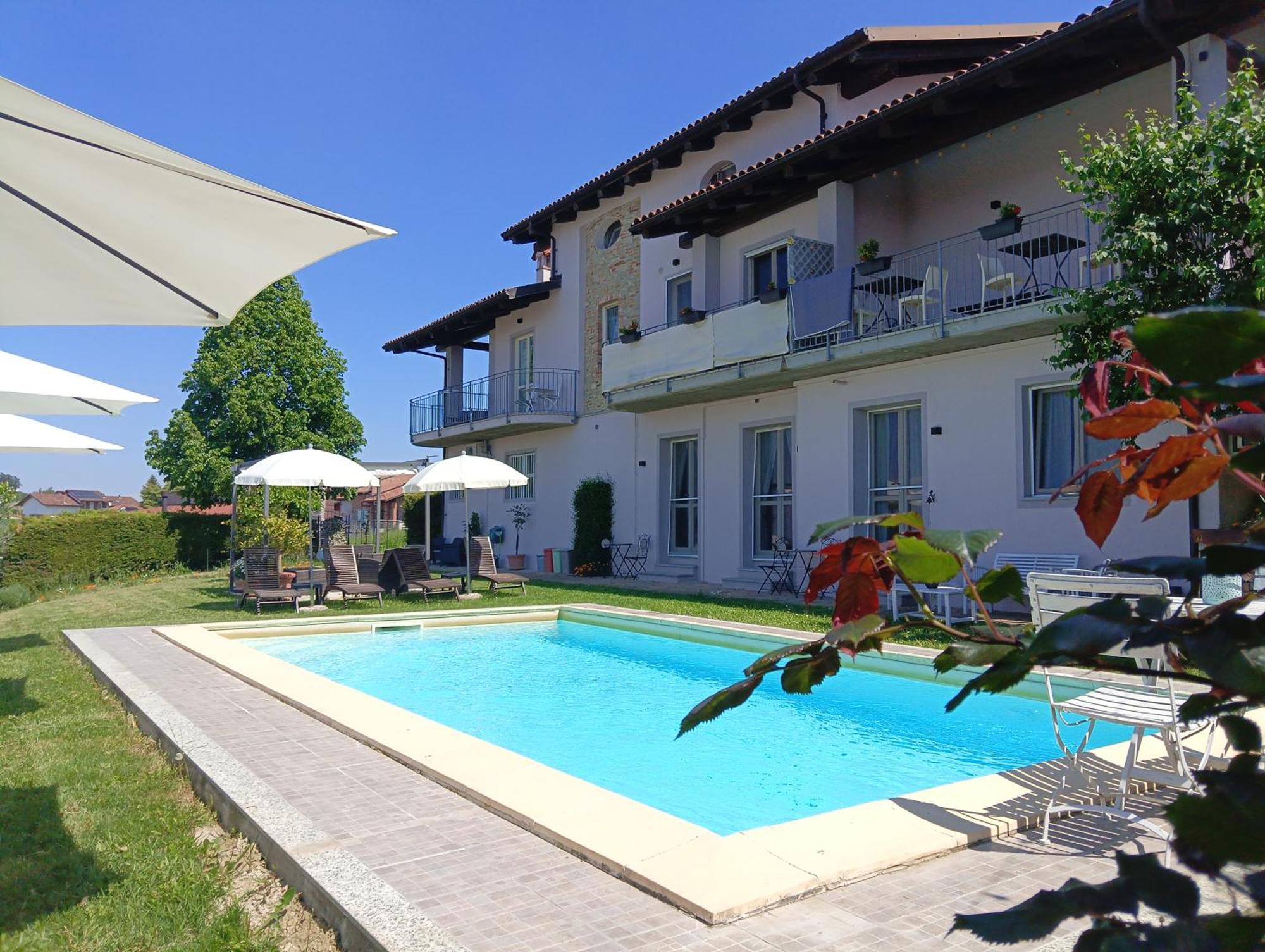 Domus Langhe B&B Treiso Esterno foto